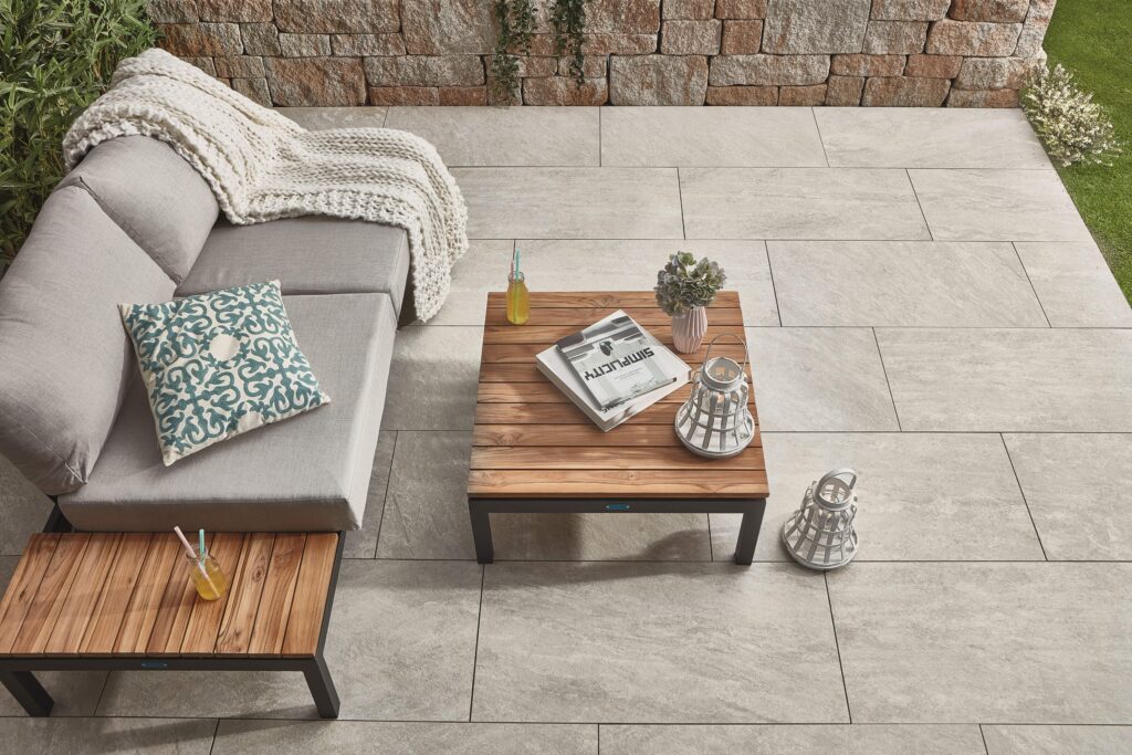 Ambientebild GerloKeramik Concreto granito Beige Terrassenplatten