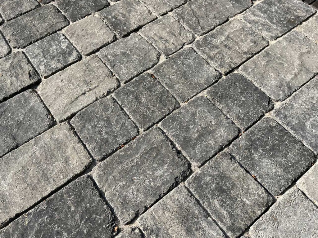 Antik Pflaster Senolo Antik Grau-Schwarz Pflasterstein