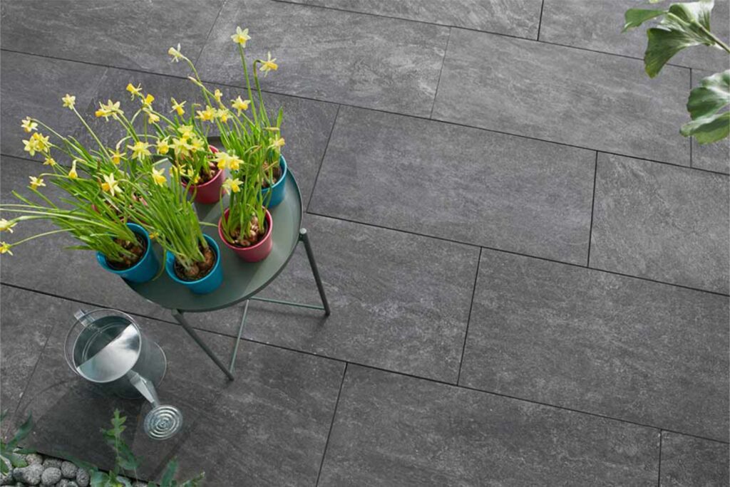 Concreto Antracita Verlegebeispiel