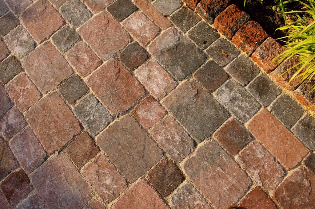 Antik Pflaster Duo Antik Rot-Schwarze Pflastersteine