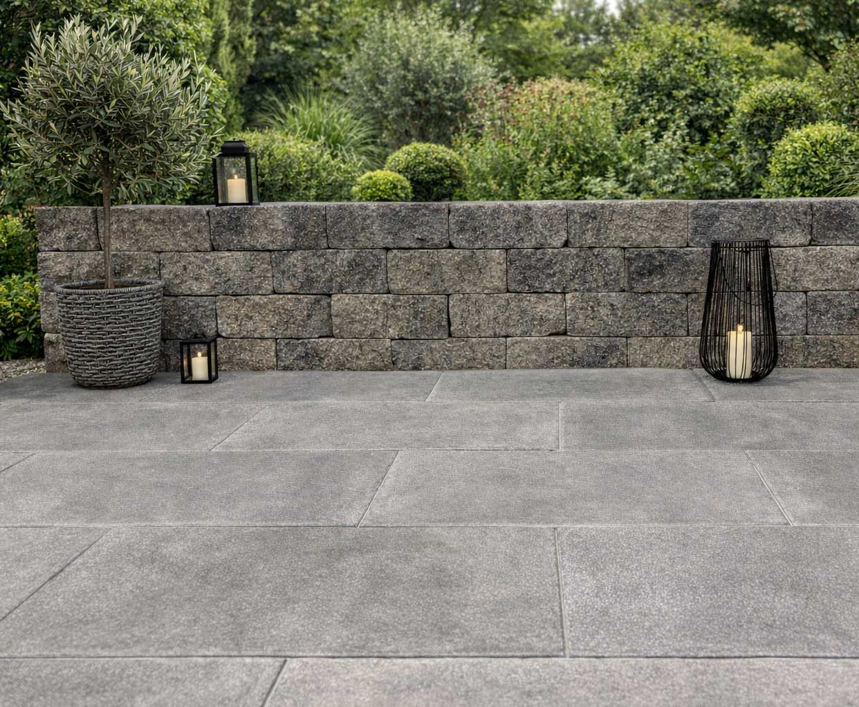 Gerlo Castell Mini Kombi mit Gerlo Style Terrassenplatten