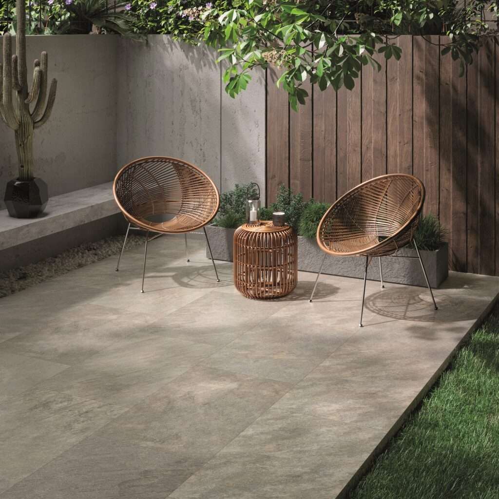 Keramikplatten Ambientefoto GerloKeramik Feinsteinzeug Gris Lavado