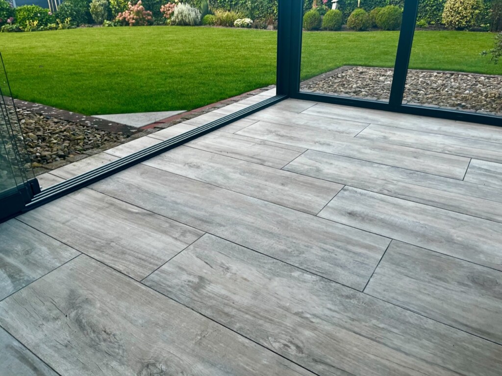 Keramikplatten Feinsteinzeug Foresta 2 cm Outdoorkeramik Holzoptik Natur Walnuss 120x30x2 cm 5