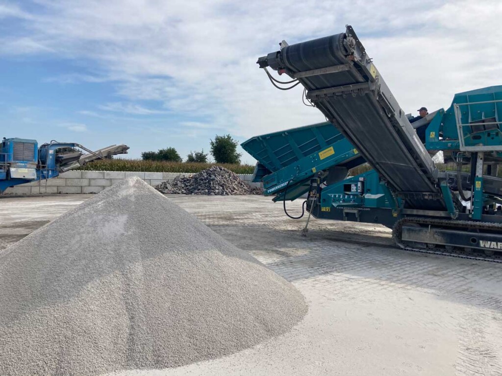 Maschine verarbeitet Material