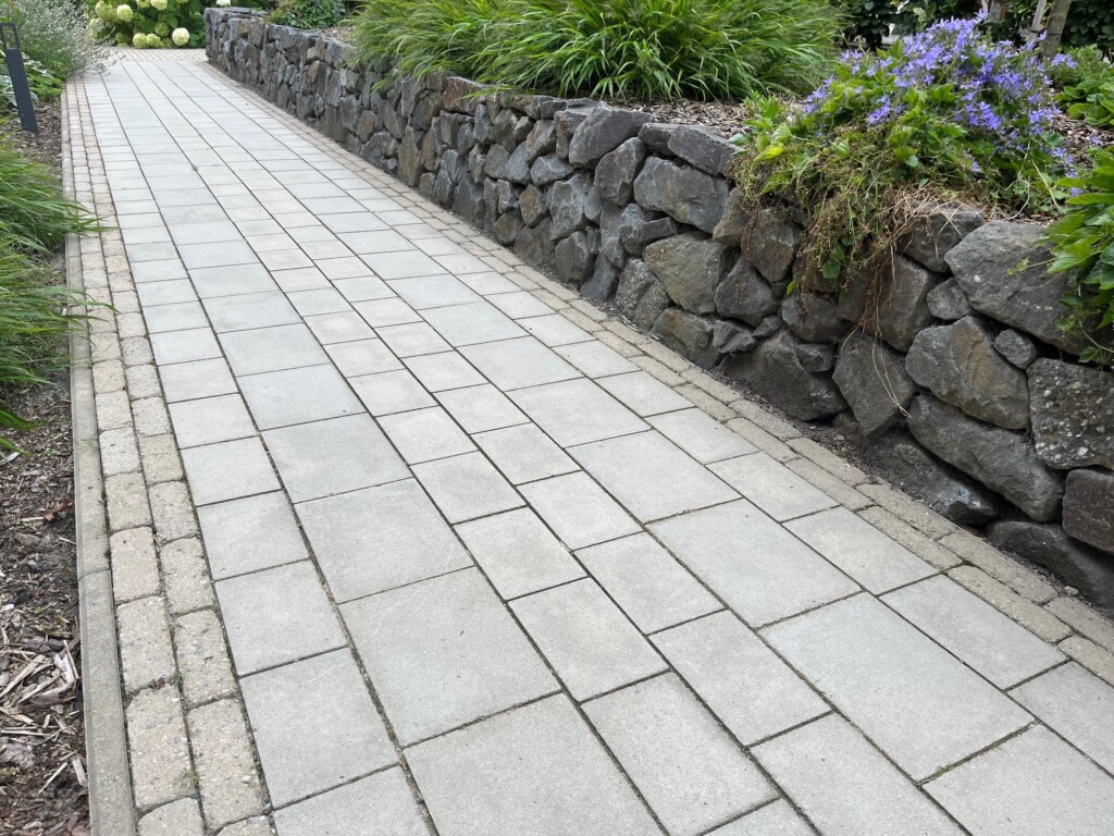 Ökopflaster OM Pflasterstein Grau 32x24 + 24x16x8 cm 2 Pflastersteine Ökopflaster