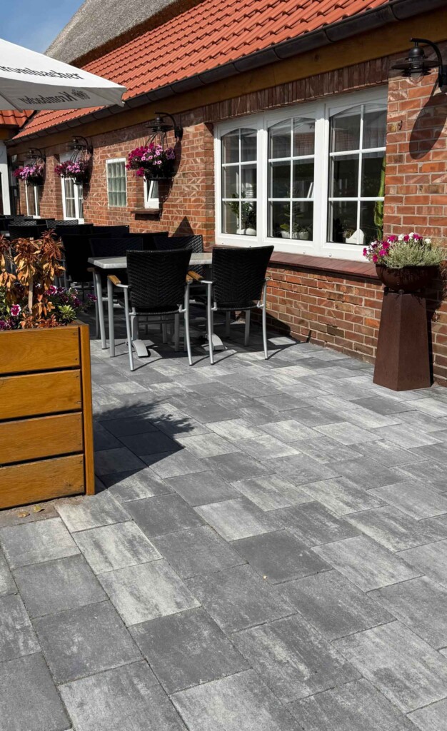 Pflastersteine Oldenburger Münsterland Grau Schwarz 32x24