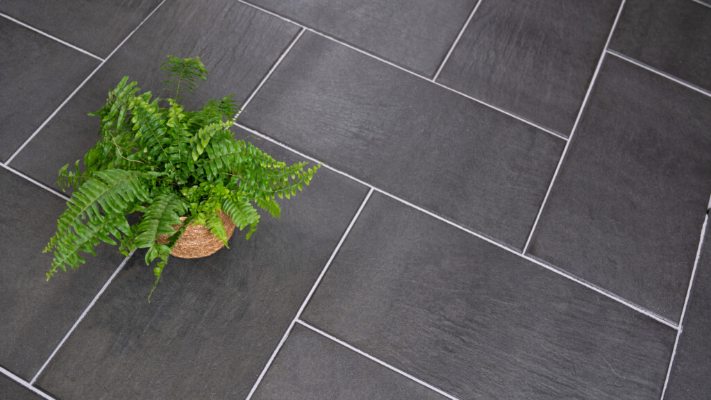Terrassenplatten Gerlo Classico Basalt Beispielbild
