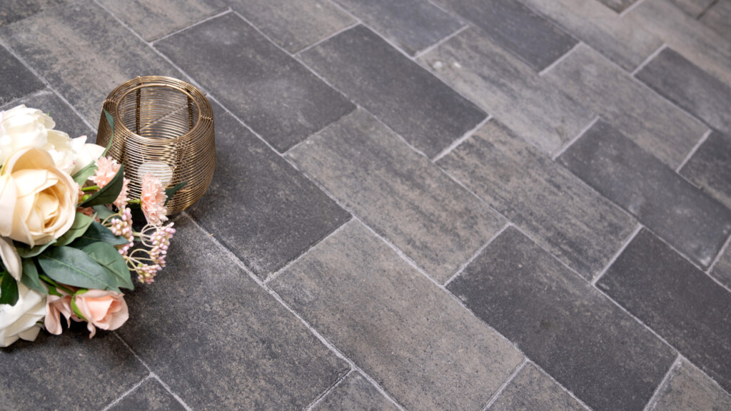 Menü Lineara Pflastersteine